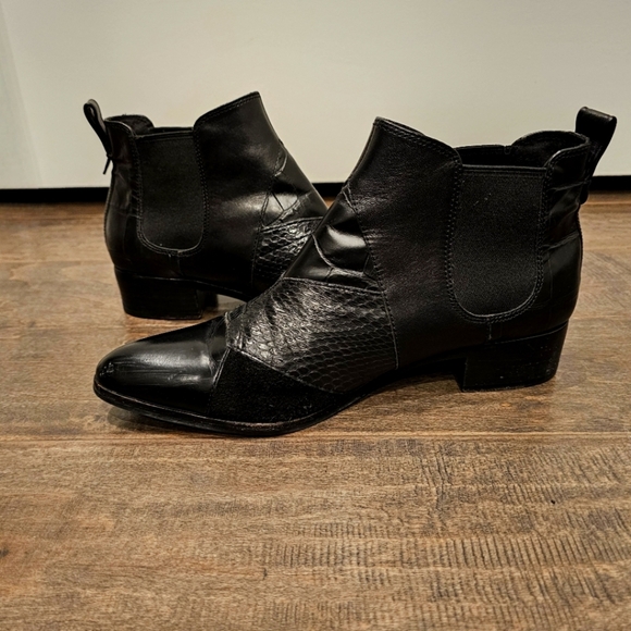 Coach Suffolk Patchwork Black Leather Women's Ankle Bootie sz 8m - Picture 7 of 11